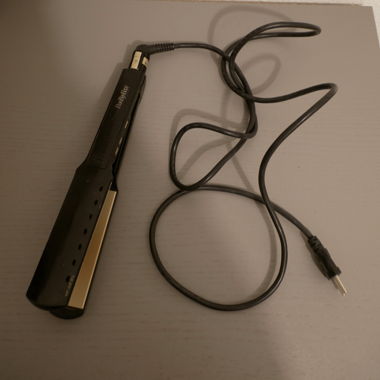 Hair straightener