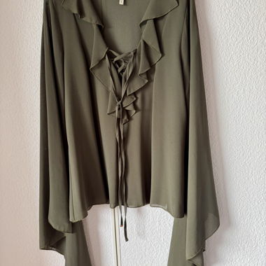 stylish blouse with batwing sleeves