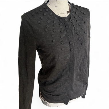 Gilet à mailles gris à strass