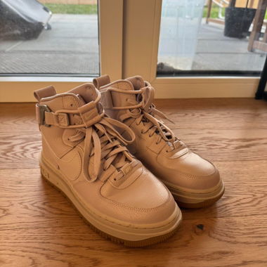 Nike Air Force 1 High Utility 2.0 beige