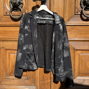 Blazer with palm leaf pattern