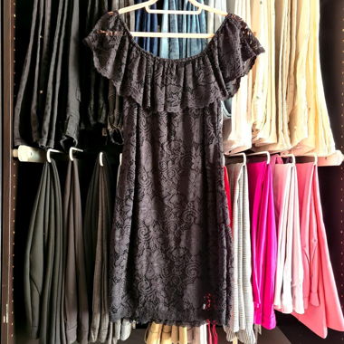 Chicoree Shoulder Off Lace Dress Black