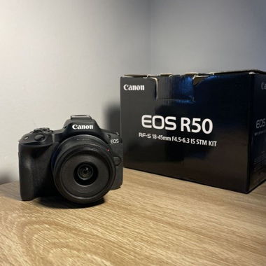 Canon EOS R50 Kit