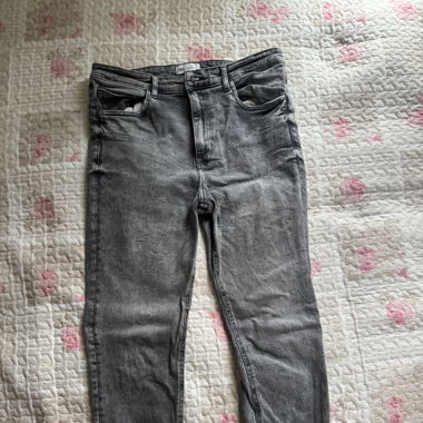 Zara jeans