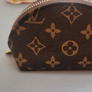 NEW Louis Vuitton Makeup Bag