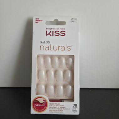KISS Salon Naturals Press-On Nägel