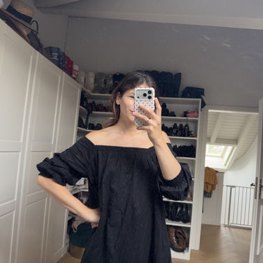 Schwarzes Kleid von (Stillfreundlich)