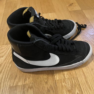 Sneakers Nike nere EU 37.5