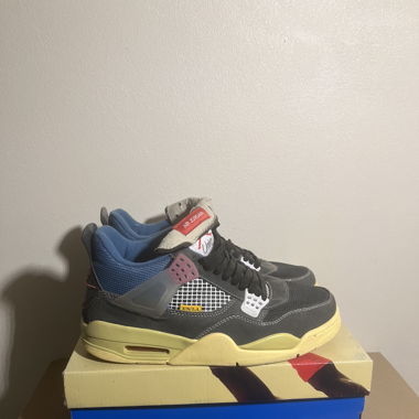Jordan 4 union black