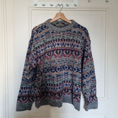 Grau multicolor gemusterter Strickpullover
