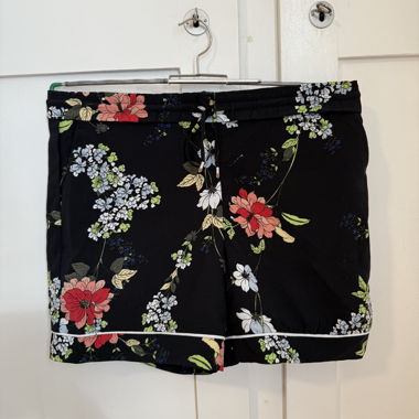 Shorts with flowers