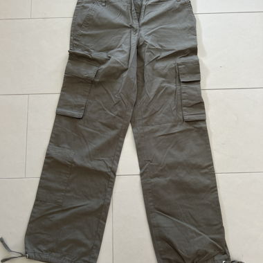 Militärgrüner Cargo-Hose