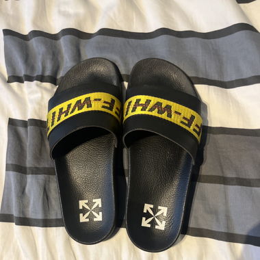Off White Finken 
