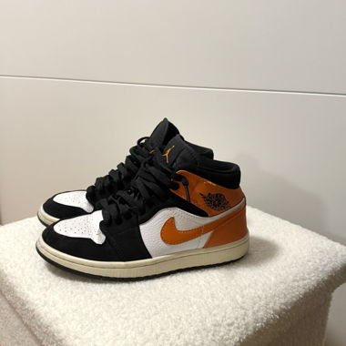 Air Jordan 1 High Orange/Schwarz