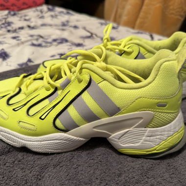 Adidas Fluo Sneakers