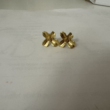 Boucles d’oreilles fleurs dorées acier inoxydable 