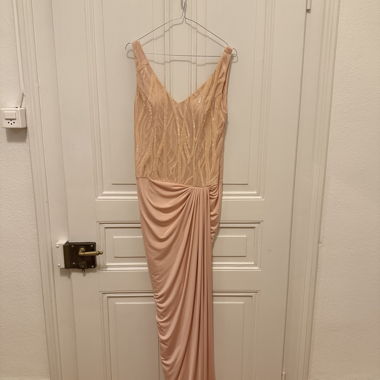 Abendkleid in Puderrosa