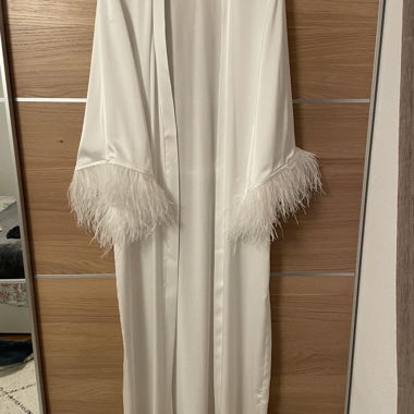 Bridal dressing gown