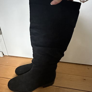 Schwarze Stiefel, Gr. 37