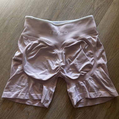 Pink Teveo Contrastline Shorts