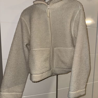 veste polaire blanche 