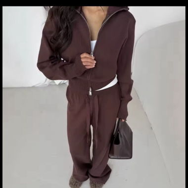 Ensemble sport zippé marron