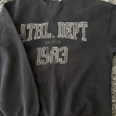 sweatshirt with print