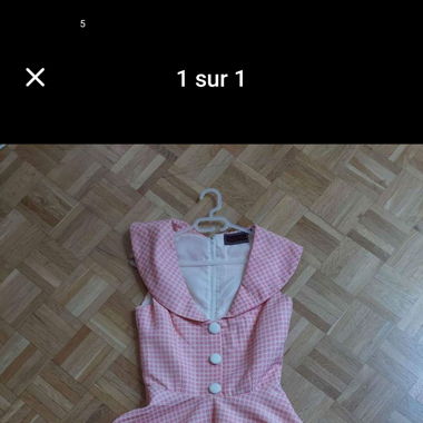Robe Pin Up