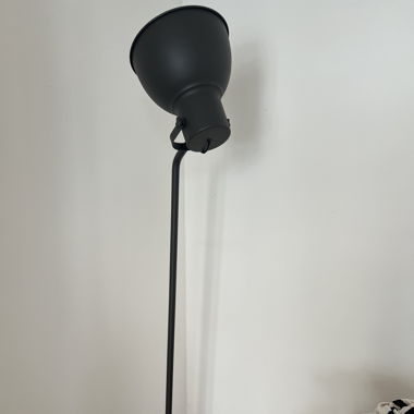 Floor lamp