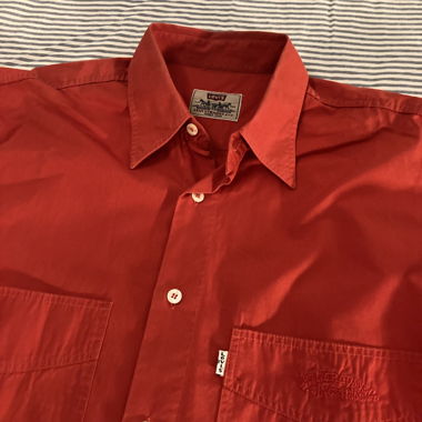 Levi's vintage red short sleeve shirt