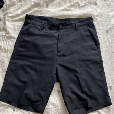 Adidas schwarze Shorts