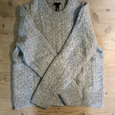 Grey Pullover