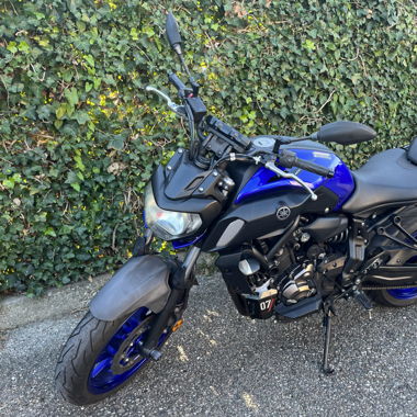Moto Yamaha MT-07