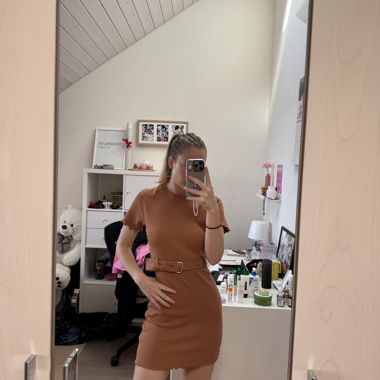 Robe marron/orange