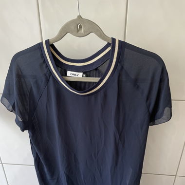 Navy Blusenshirt mit Glitzer am Kragen  Gr 38 neu