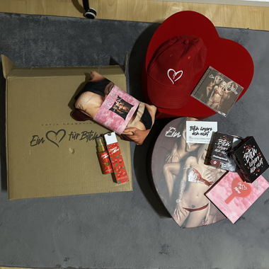 Katja Krasavice Ein Herz für Btches Box limited