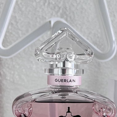 Guerlain-La petit robe noire 