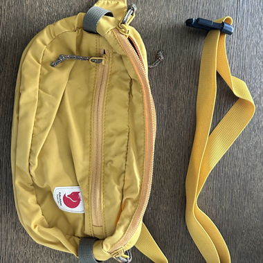 Gelbe Bauchtasche - Fjällräven