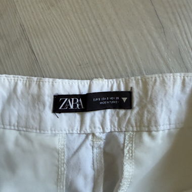 Pantaloni bianchi ZARA