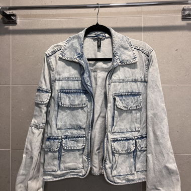 Hellgewaschene Jeansjacke H&M