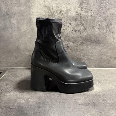 Stivali neri PULL&BEAR