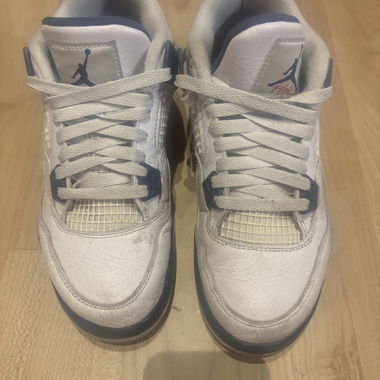 Air Jordan 4 Sneakers