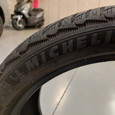 Gomme invernali Pilot Alpin 5 – 255/40 R18