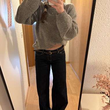 Grauer Kuschel-Pullover