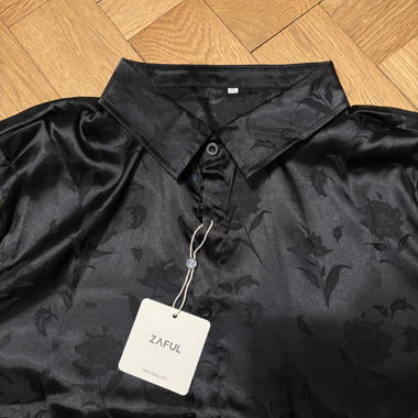 Black shirt