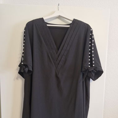 Bluse schwarz mit Perlen 50/52