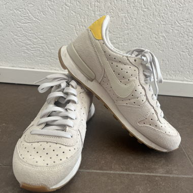 Grey Nike Waffle - size 36 - excellent condition