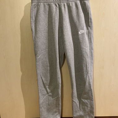 Graue Nike Trainerhose