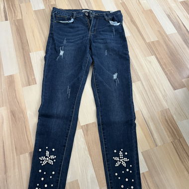 Pants with beads