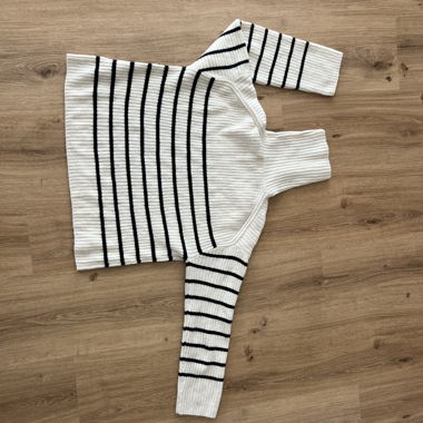 Pull en tricot rayé